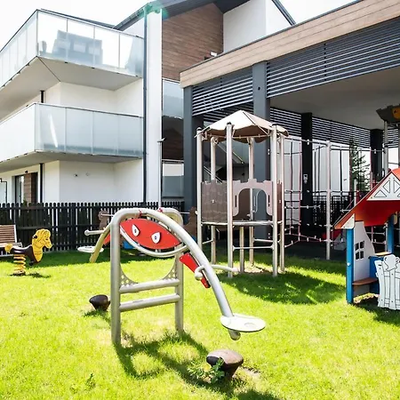 Baltique B10 Posesja Kapitanska *